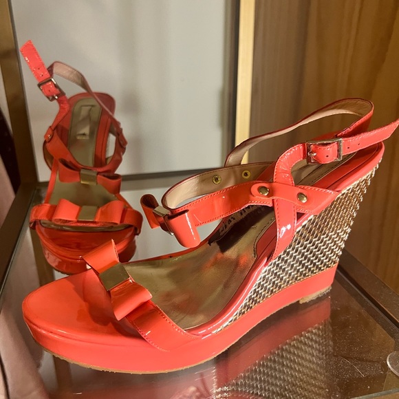 GUC White House | Black Market - size 8.5 - Picture 2 of 7